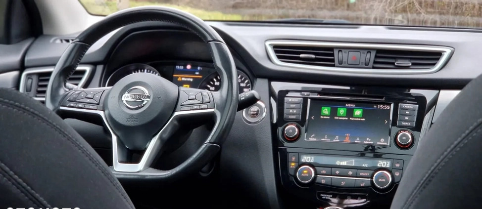 Nissan Qashqai cena 72500 przebieg: 99860, rok produkcji 2019 z Sopot małe 79